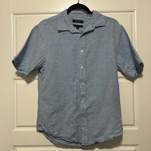 Banana Republic Light Blue Casual Button Down Shirt